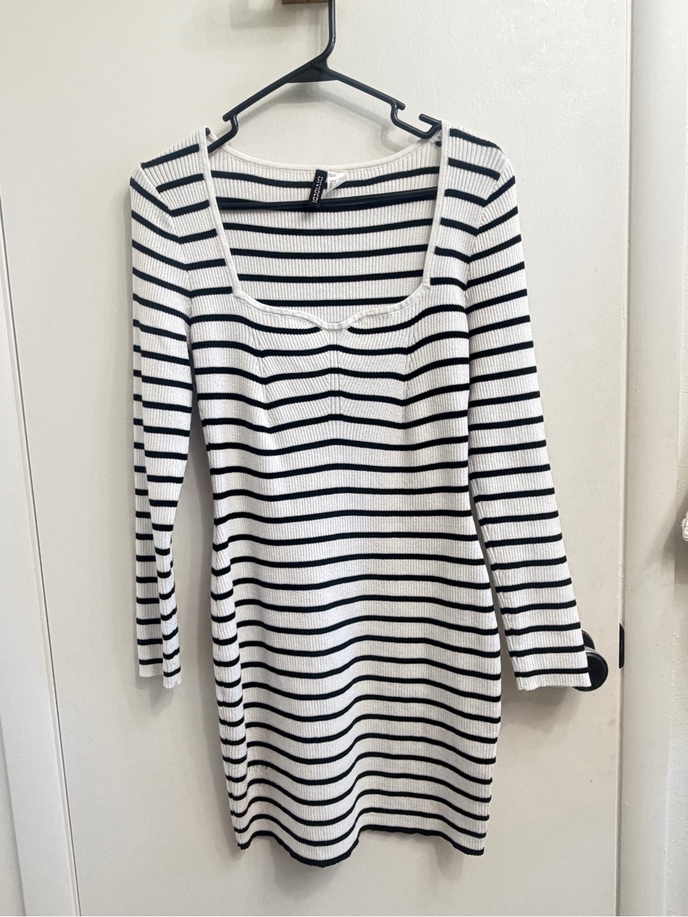 H&M Black & White Striped Long-Sleeve Square-Neck Dress